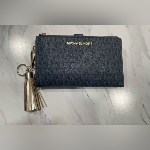 Michael Kors Blue Tote Bag and Wallet Set - Picture 9 of 12